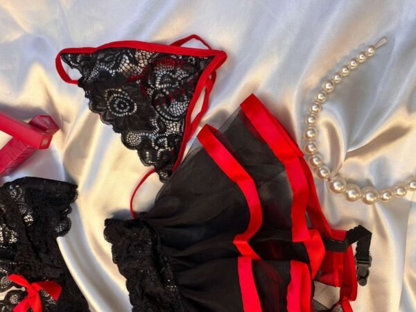 CONJUNTO ENCANTO ESCARLATA