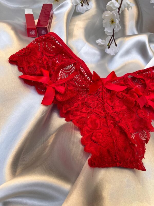 CACHETERO RED IN RED