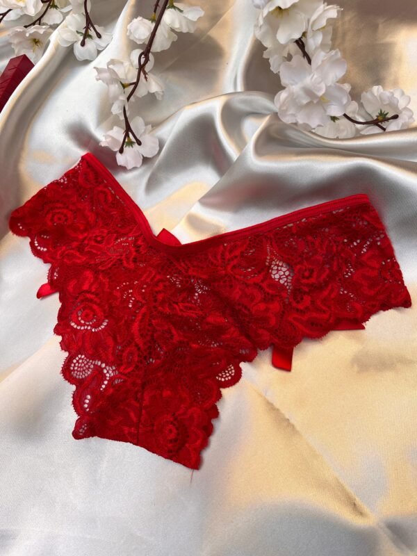 CACHETERO RED IN RED